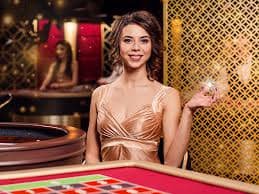 Live casino baccarat và roulette trực tiếp 24/7 tại kqbd 7m